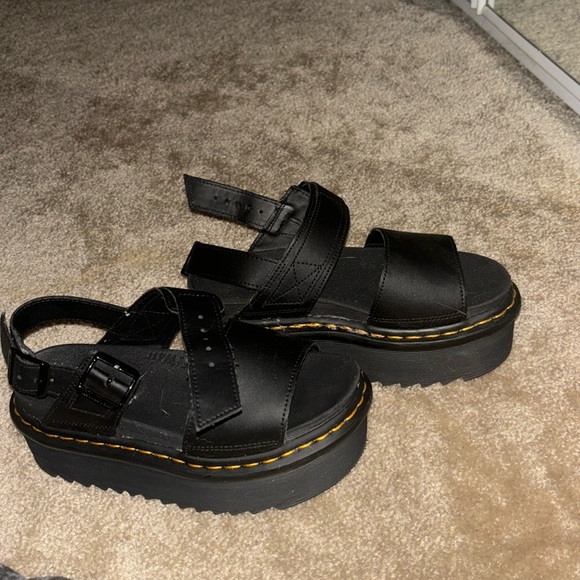 Black doc marten platform sandals - Picture 1 of 3